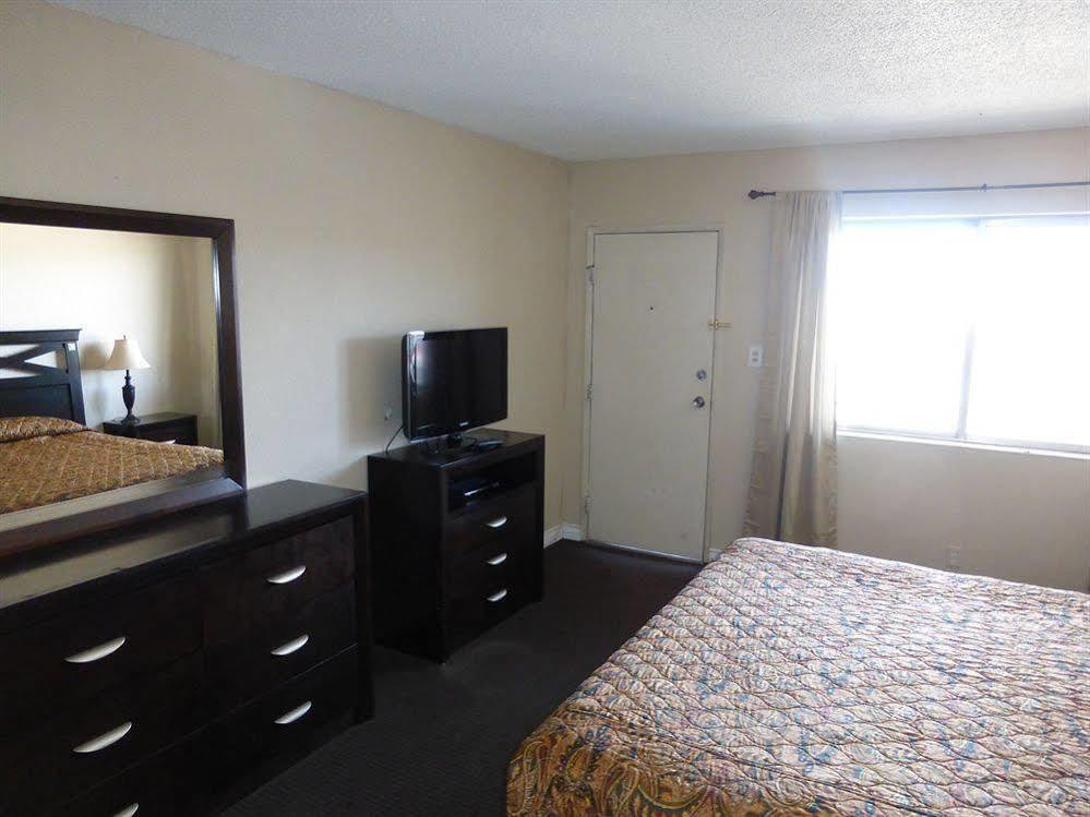 Travel Inn Laramie Ngoại thất bức ảnh